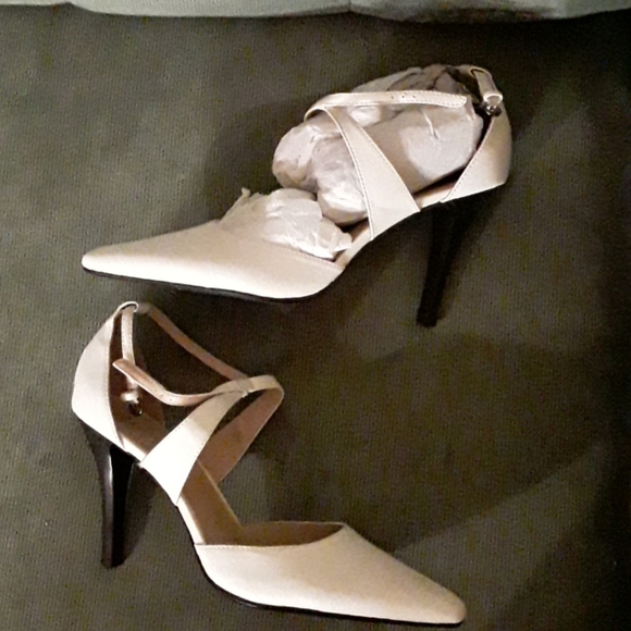 Chadwicks Shoes - Chadwicks of Boston Size 8 High Heels